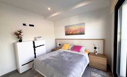 Reventa - Villa -
Villamartin - Costa Blanca