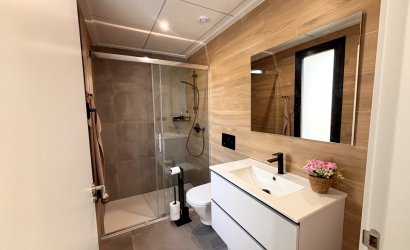 Reventa - Villa -
Villamartin - Costa Blanca