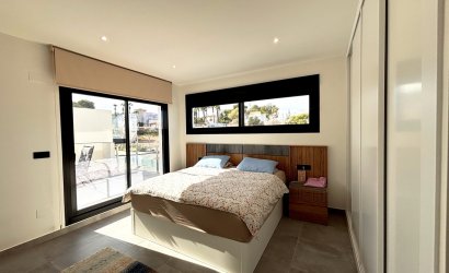 Reventa - Villa -
Villamartin - Costa Blanca