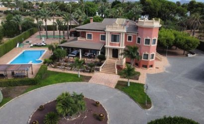 Reventa - Villa -
Elche - Costa Blanca