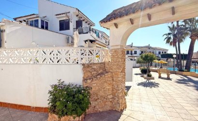 Resale - Bungalow -
Torrevieja - Costa Blanca