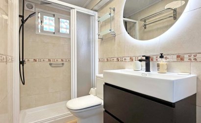 Resale - Bungalow -
Torrevieja - Costa Blanca
