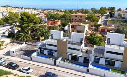 Resale - Villa -
Villamartin - Costa Blanca