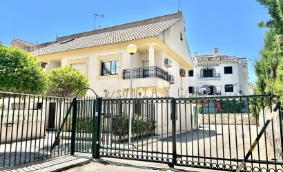 Revente - Town House -
La Zenia - Costa Blanca