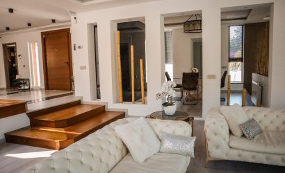 Reventa - Villa -
Marbella - Nueva Andalucía