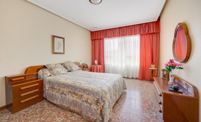Resale - Apartment -
Torrevieja - Centro