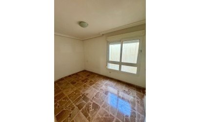 Reventa - Apartment -
Torrevieja - Centro