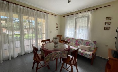 Revente - Villa -
Orihuela Costa - Costa Blanca