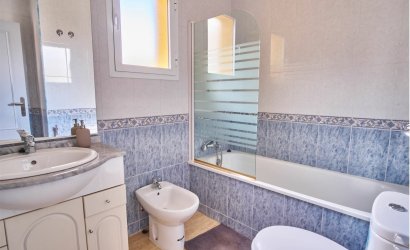 Herverkoop - Villa -
Los Montesinos - La Herrada