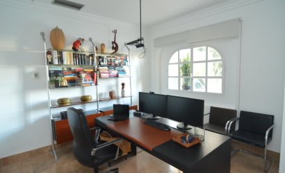 Herverkoop - Villa -
Torrevieja - Costa Blanca