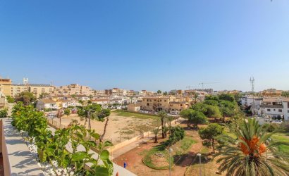 Revente - Attique -
Torrevieja - Punta Prima