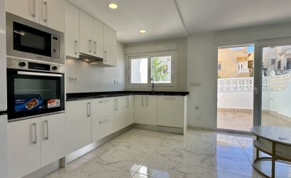 Herverkoop - Town House -
Torrevieja - Costa Blanca