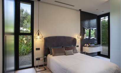 Resale - Villa -
Nueva Andalucía - Costa del Sol