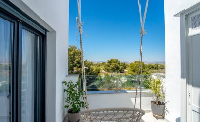 Herverkoop - Town House -
Villamartin - Costa Blanca