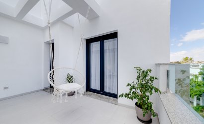 Herverkoop - Town House -
Villamartin - Costa Blanca