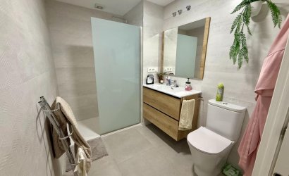 Revente - Apartment -
Torrevieja - Centro