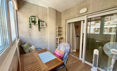 Revente - Apartment -
Torrevieja - Centro
