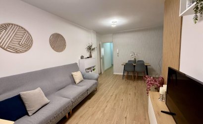 Revente - Apartment -
Torrevieja - Centro