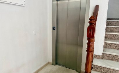 Revente - Apartment -
Torrevieja - Centro