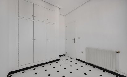 Herverkoop - Villa -
Torrevieja - La Siesta - El Salado - Torreta