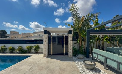 Resale - Villa -
Orihuela Costa - Costa Blanca