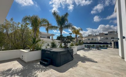 Resale - Villa -
Orihuela Costa - Costa Blanca