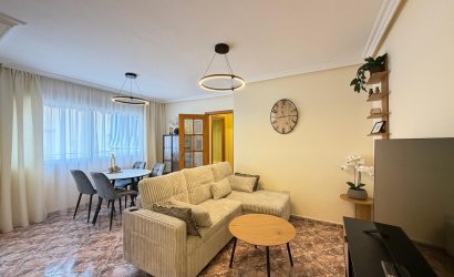Herverkoop - Apartment -
Torrevieja - Centro