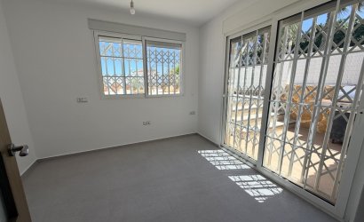 Herverkoop - Villa -
Torrevieja - Costa Blanca