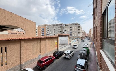 Revente - Apartment -
Torrevieja - Estacion De Autobuses