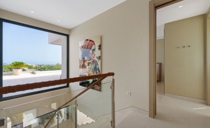 Resale - Villa -
Nueva Andalucía - Costa del Sol