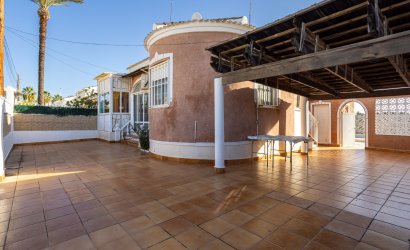 Herverkoop - Villa -
Torrevieja - Costa Blanca