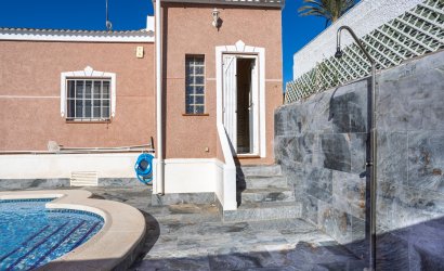 Herverkoop - Villa -
Torrevieja - Costa Blanca