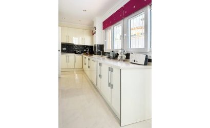 Resale - Villa -
San Miguel de Salinas - Inland