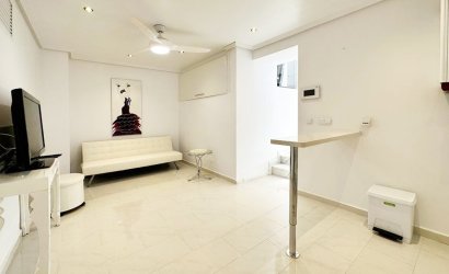 Resale - Villa -
San Miguel de Salinas - Inland