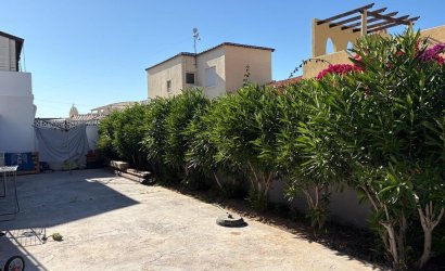 Herverkoop - Villa -
Torrevieja - Torreta Florida
