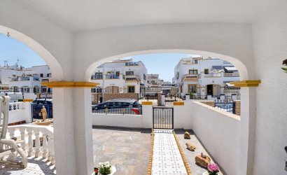 Herverkoop - duplex -
Torrevieja - La Siesta - El Salado - Torreta