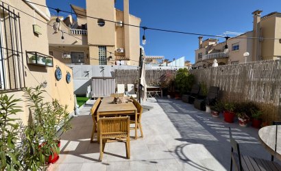 Herverkoop - Villa -
Orihuela Costa - Costa Blanca