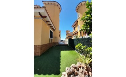 Herverkoop - Villa -
Ciudad Quesada - Costa Blanca