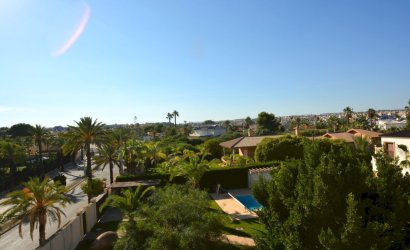 Resale - Villa -
Orihuela Costa - Costa Blanca
