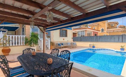 Revente - Villa -
Bigastro - Inland