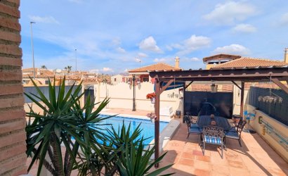 Revente - Villa -
Bigastro - Inland