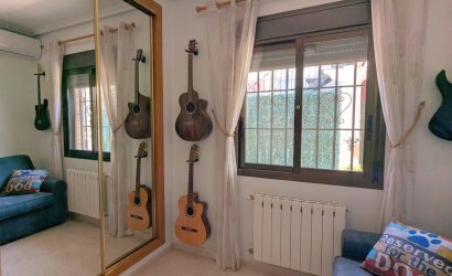 Revente - Villa -
Bigastro - Inland