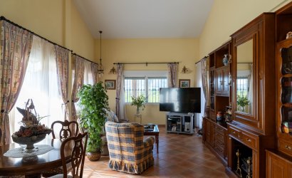 Herverkoop - Finca -
Orihuela - Inland
