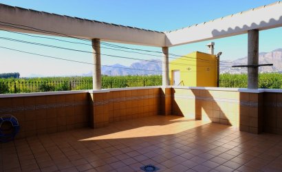 Herverkoop - Finca -
Orihuela - Inland