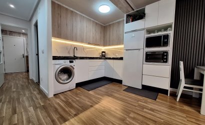 Herverkoop - Apartment -
Torrevieja - Centro