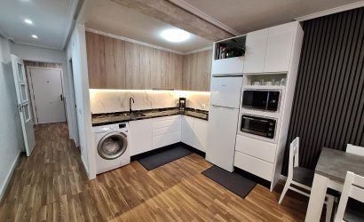 Herverkoop - Apartment -
Torrevieja - Centro