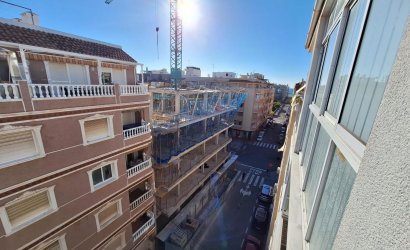 Herverkoop - Apartment -
Torrevieja - Centro