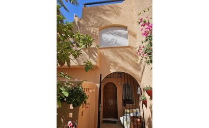 Herverkoop - Town House -
Marbella - Nueva Andalucia