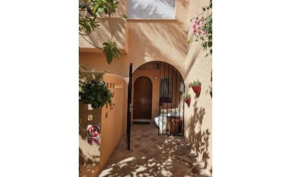 Herverkoop - Town House -
Marbella - Nueva Andalucia