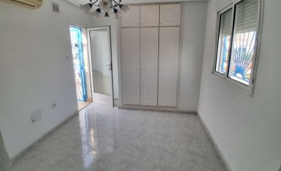 Revente - Villa -
Rojales - Inland
